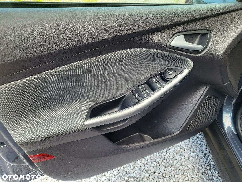 Ford Focus - 18