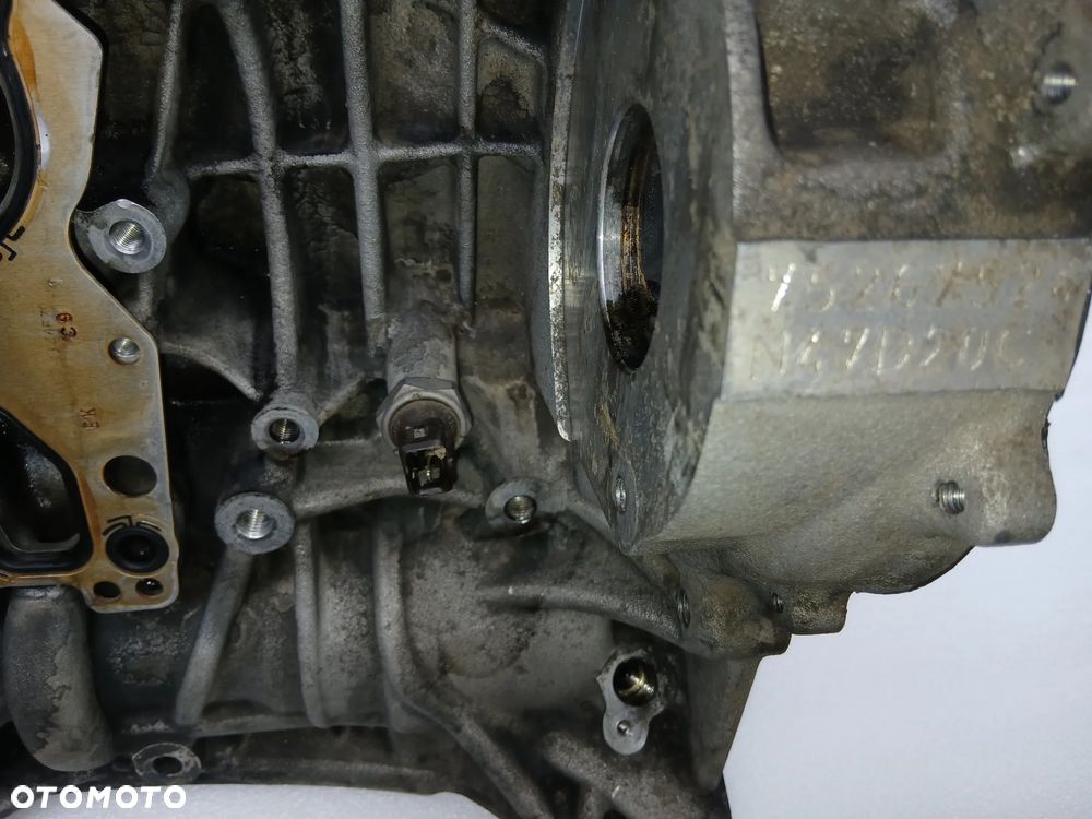 Blok silnika BMW E90 E91 E92 F10 F11 F25 X3 X1 E84 N47D20C - 4