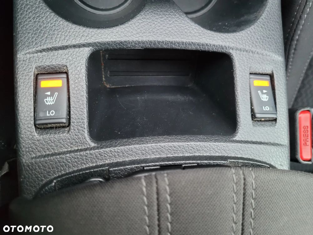 Nissan Qashqai 1.2 DIG-T N-Vision - 17