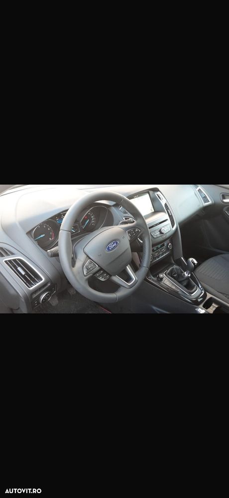 Ford Focus - 10