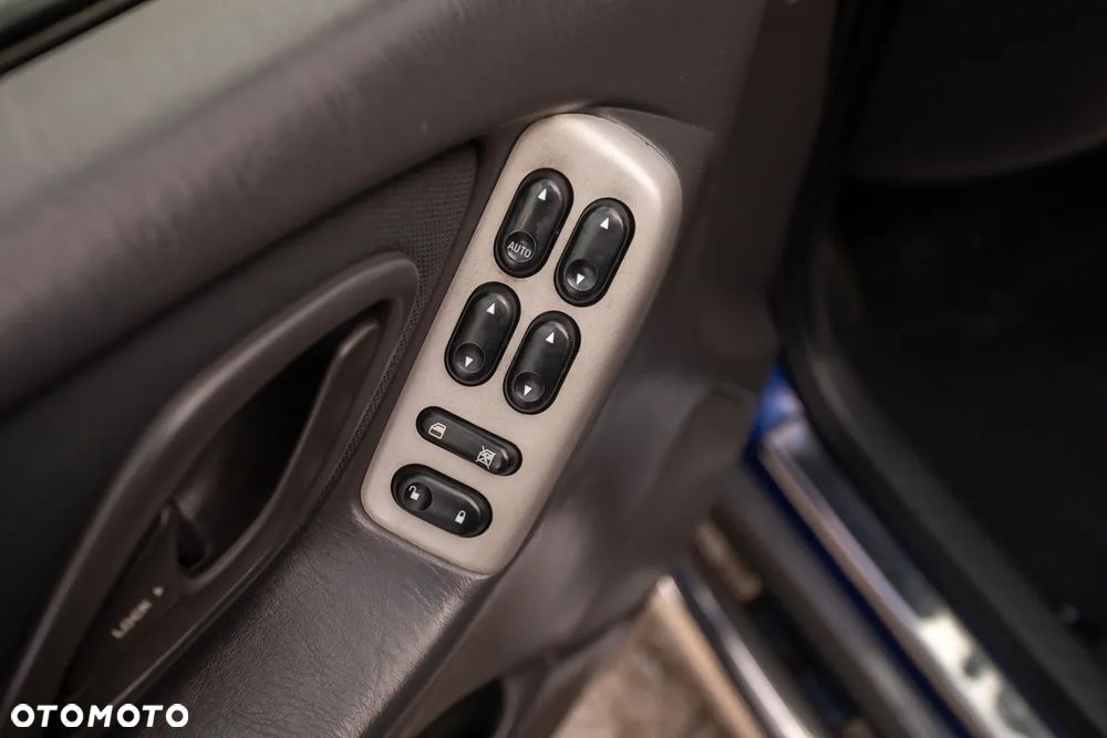 Mazda Tribute 4x4 Adventure Comfort - 19