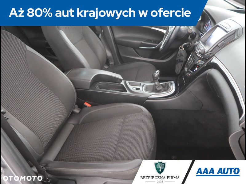 Opel Insignia - 10