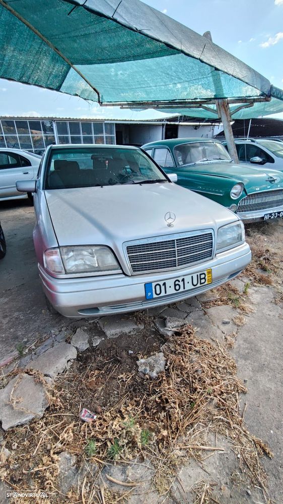 Mercedes-Benz C 220 D - 1