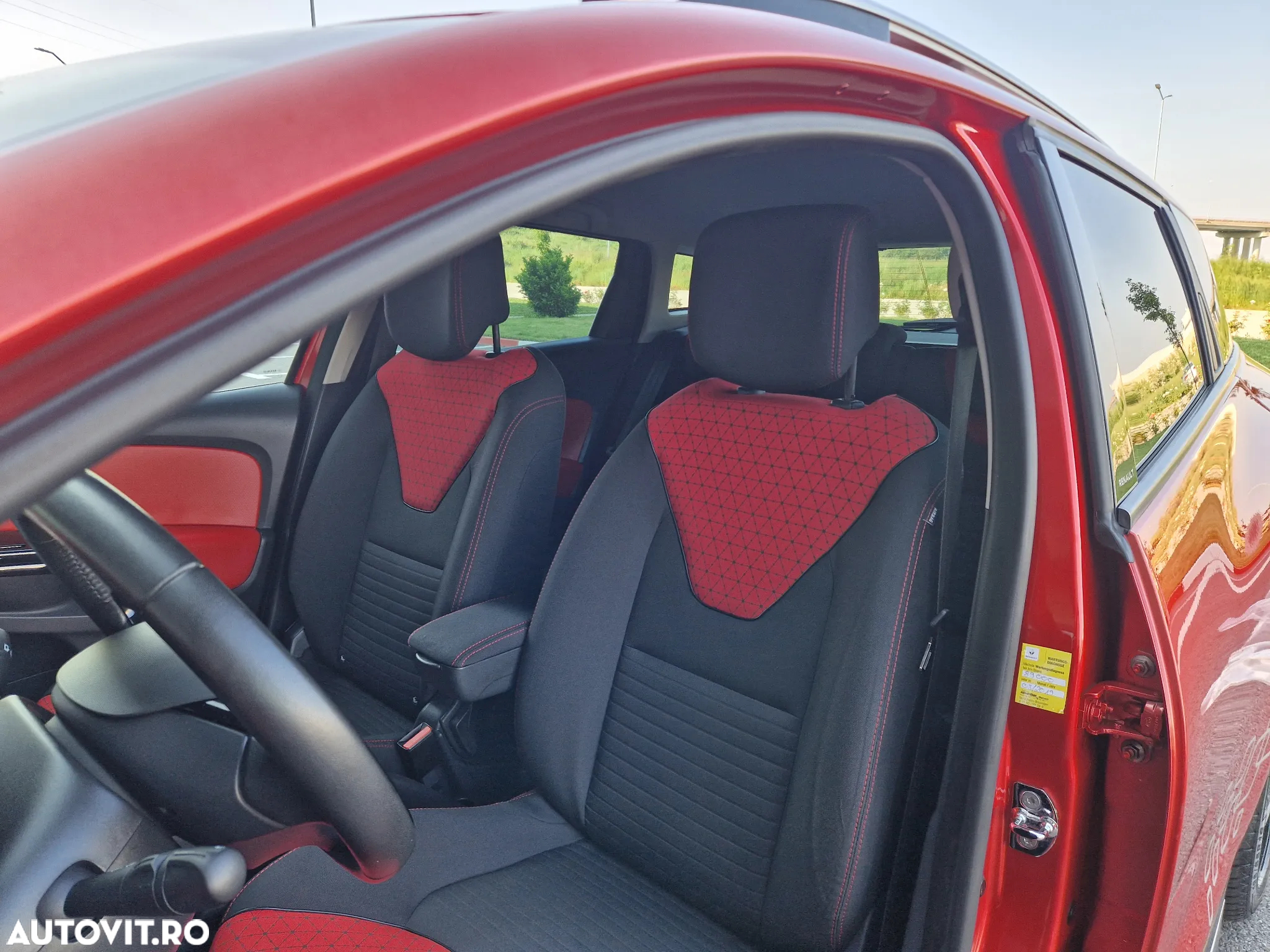 Renault Clio TCe 90 BUSINESS EDITION - 17