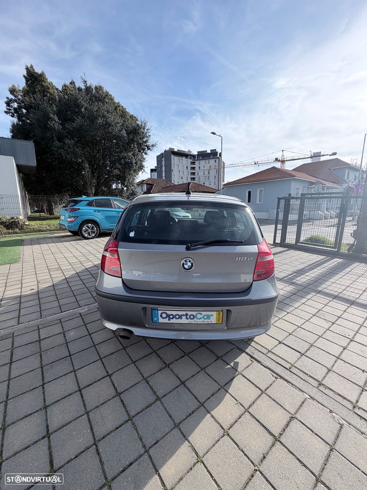 BMW 118 d Line Urban - 9