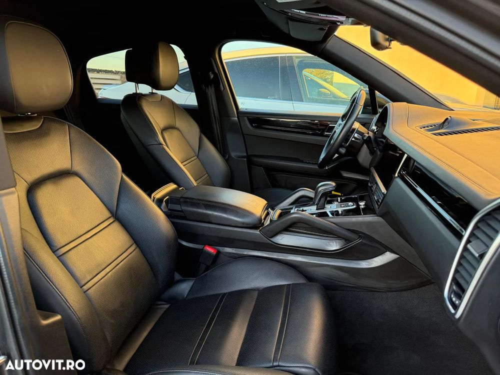 Porsche Cayenne Standard - 14