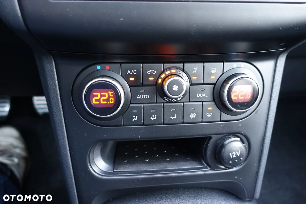 Nissan Qashqai 1.5 dCi DPF acenta - 26