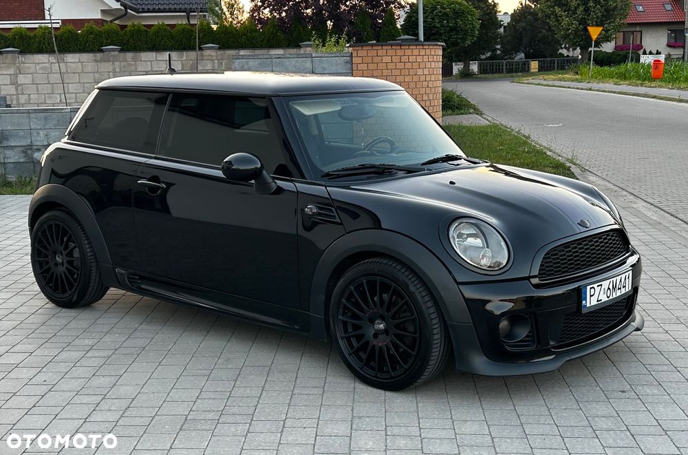 MINI Cooper Standard - 3