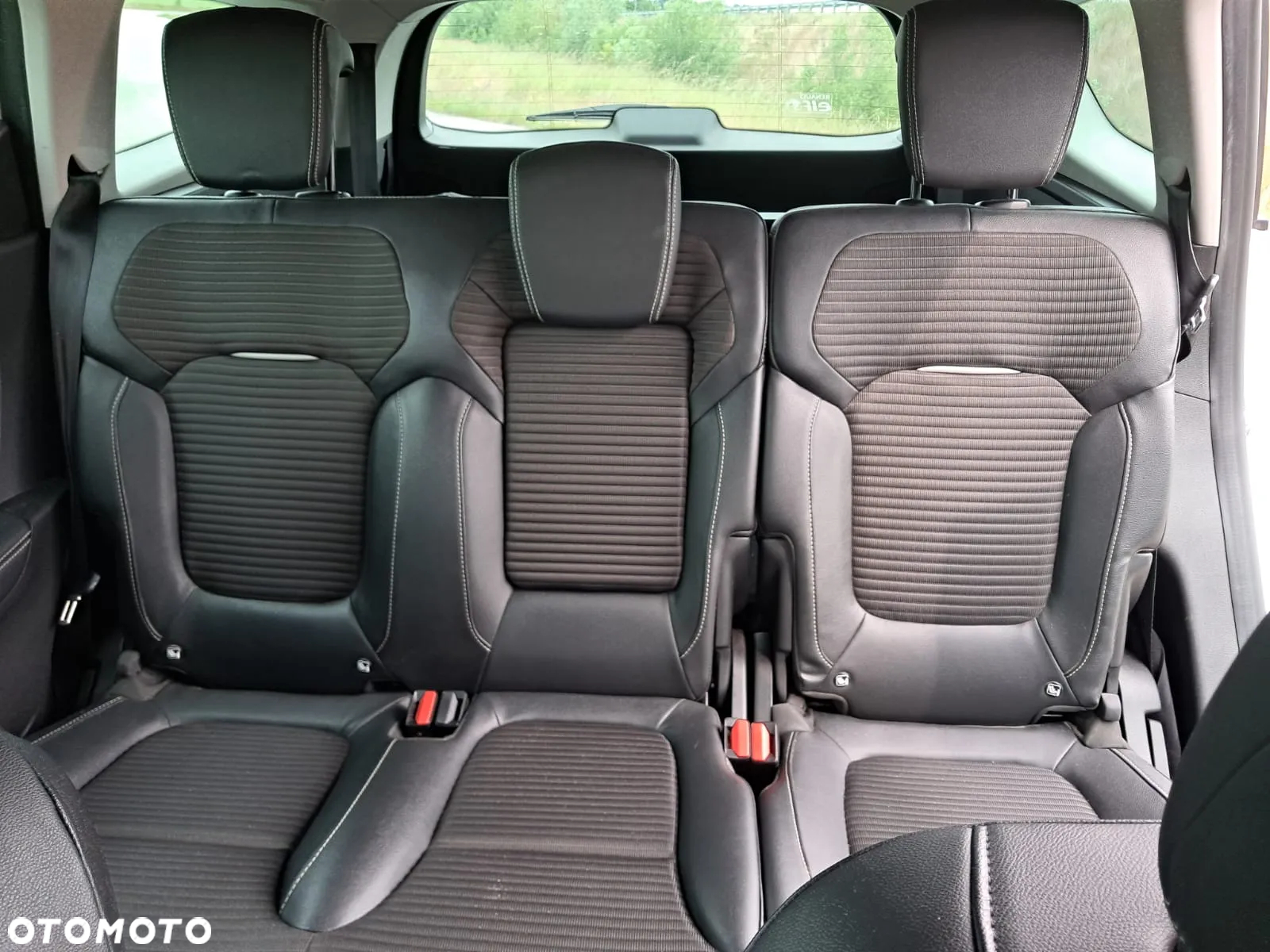 Renault Scenic 1.3 TCe FAP Intens - 6