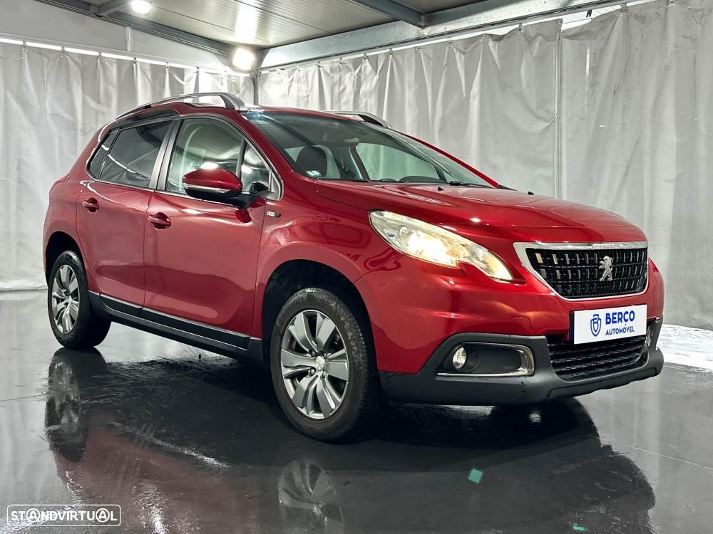 Peugeot 2008 1.2 PureTech Allure - 3