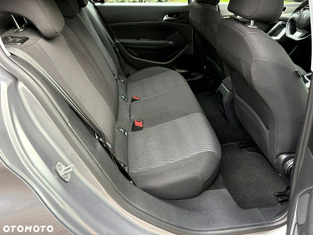 Peugeot 308 - 13