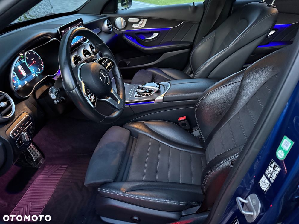 Mercedes-Benz Klasa C 220 d 4Matic 9G-TRONIC AMG Line - 24