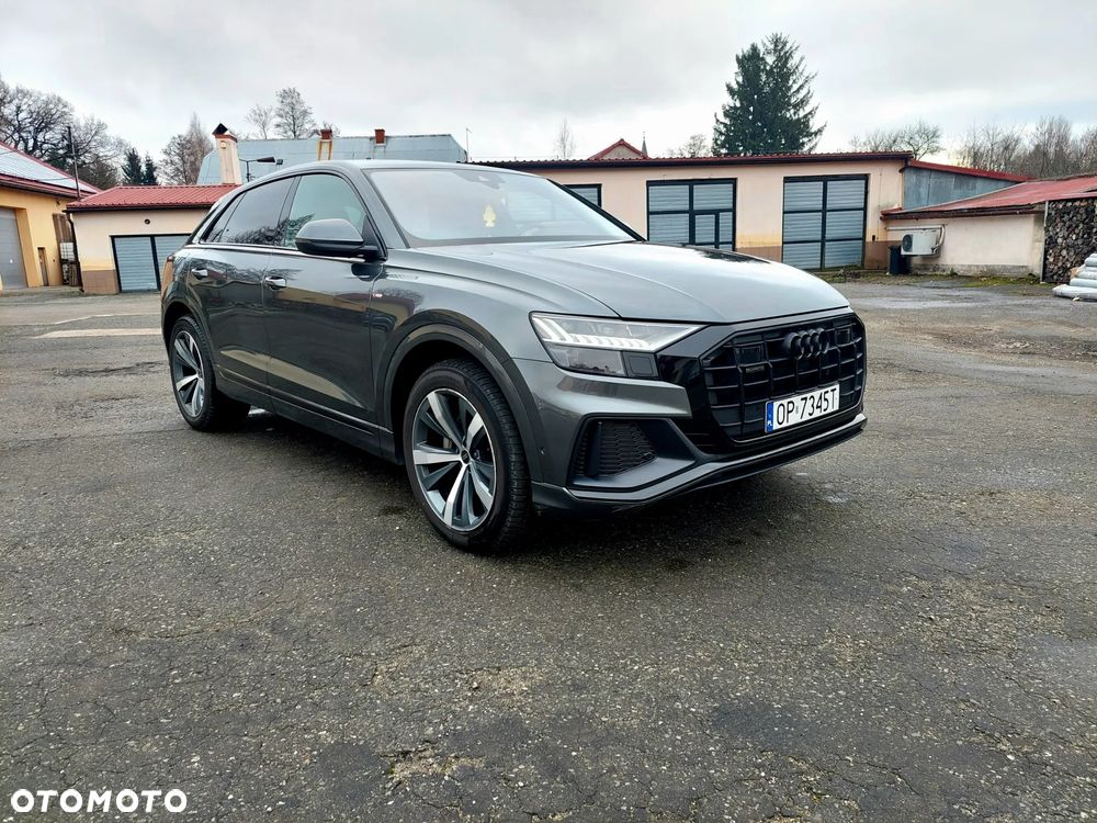 Audi Q8 Sportback e-tron - 13