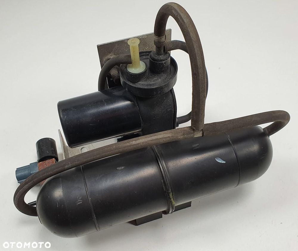 POMPA VACU VACUM ASTON MARTIN RAPIDE 4G43-2C529-BC - 1