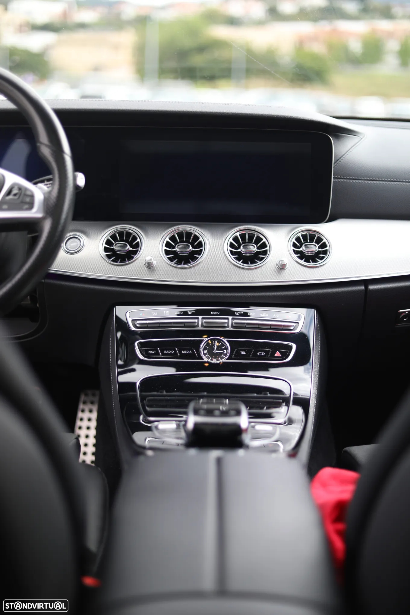 Mercedes-Benz E 220 d 9G-TRONIC AMG Line - 31