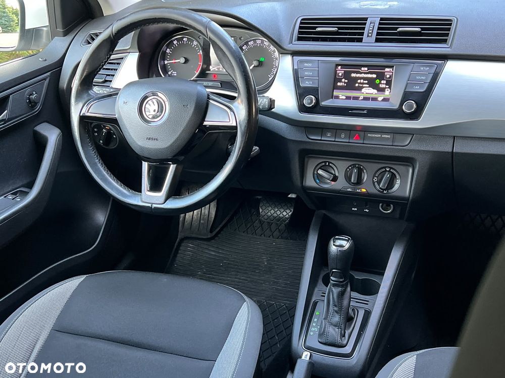 Skoda Fabia - 23