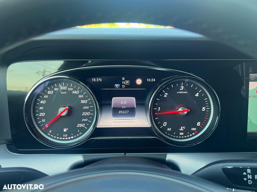 Mercedes-Benz E 220 d 4MATIC Aut. - 13