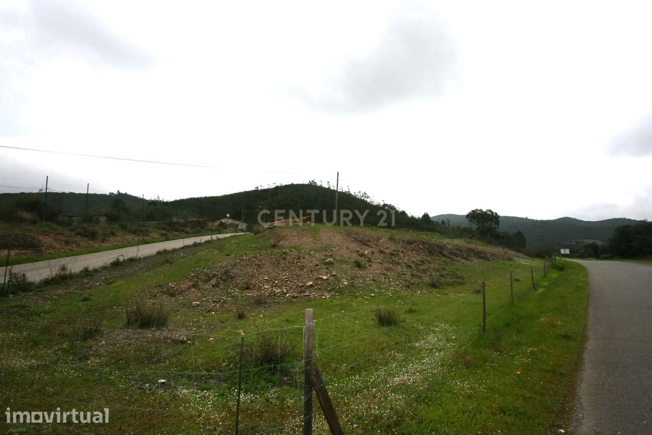 Terreno urbano na zona de Ribeira de Odelouca, freguesia São Barnabé. - Grande imagem: 4/11