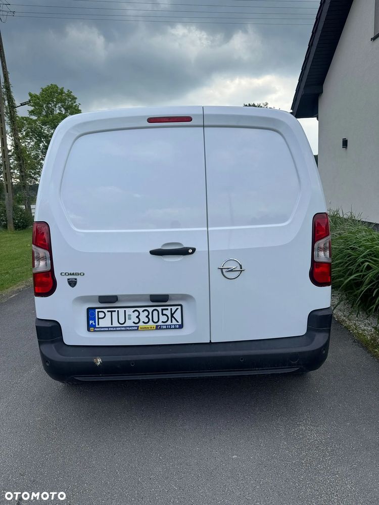 Opel Combo 1.5 CDTI Essentia S&S - 2