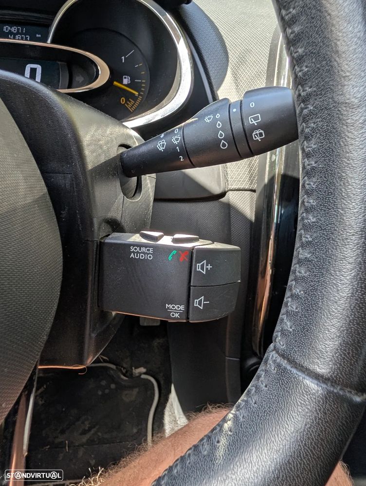 Renault Clio - 15