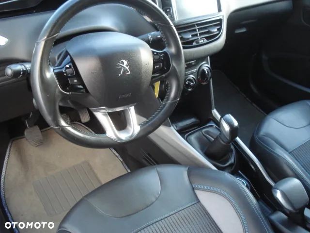 Peugeot 2008 PureTech 110 Stop&Start Urban Move - 19