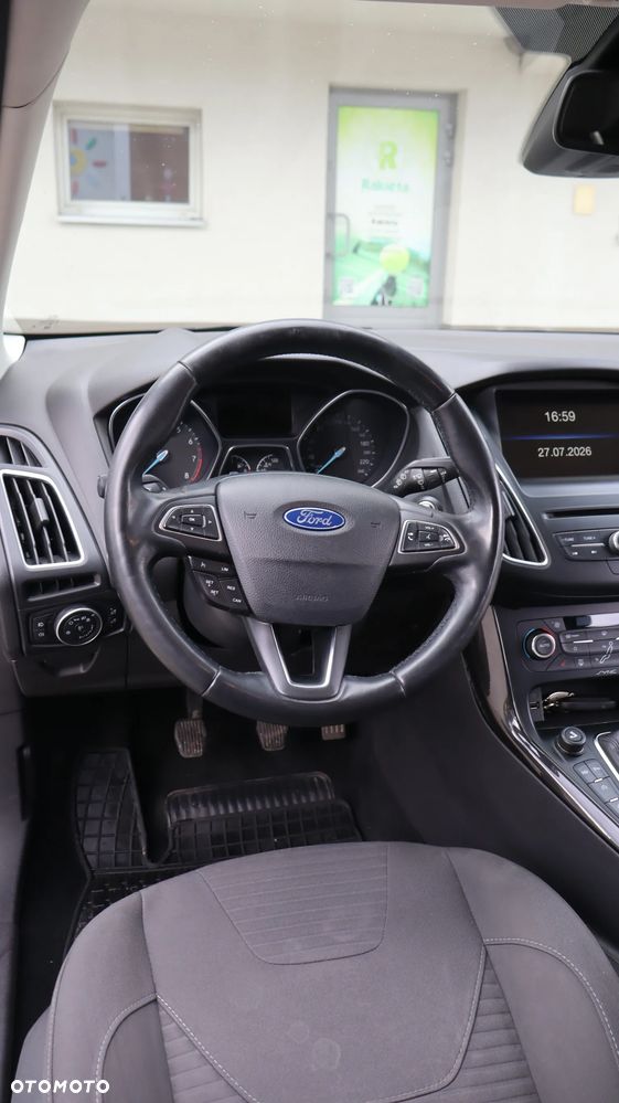 Ford Focus 1.0 EcoBoost Titanium - 23