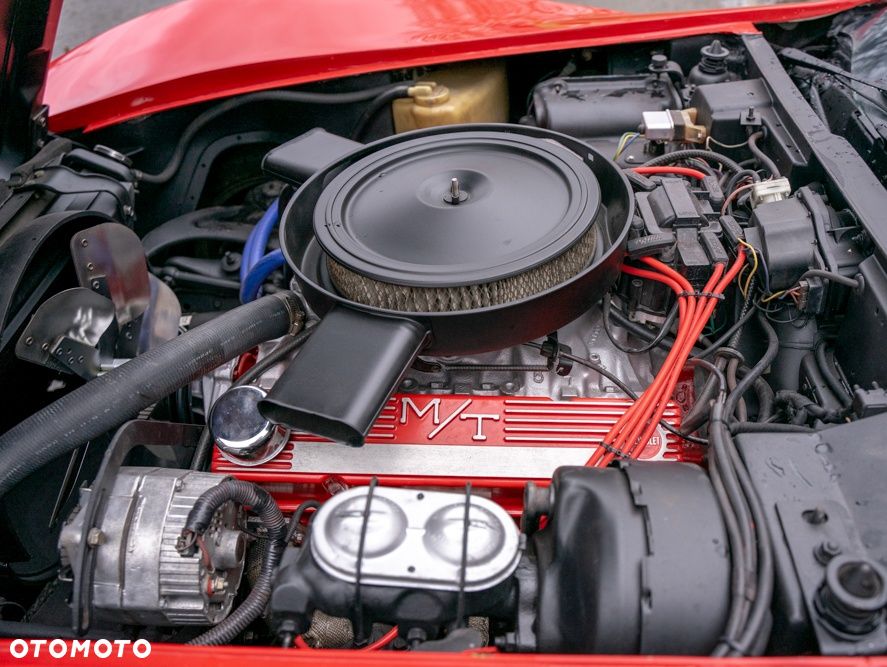 Chevrolet Corvette - 10