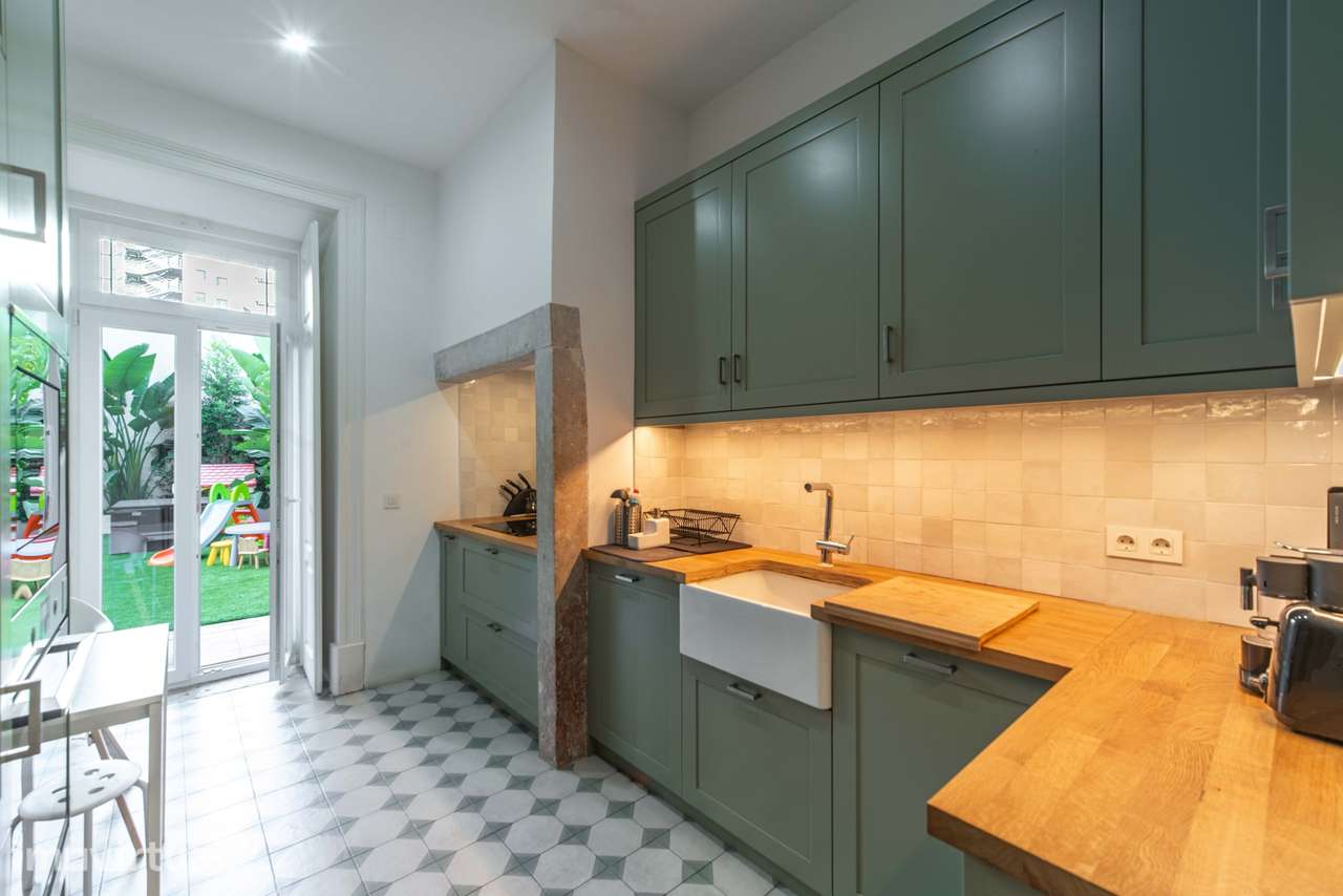 Apartamento T5 com jardim, nas Avenidas Novas, Lisboa. - Grande imagem: 4/60