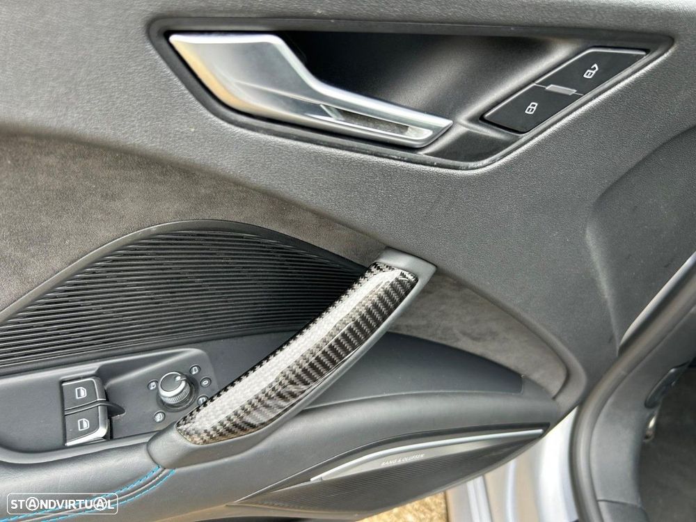 Audi TT RS Coupé - 15