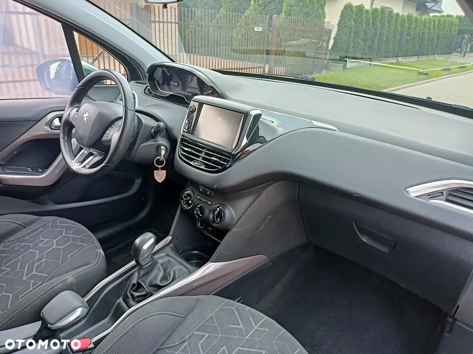Peugeot 2008 1.2 Pure Tech GPF Crossway S&S - 11