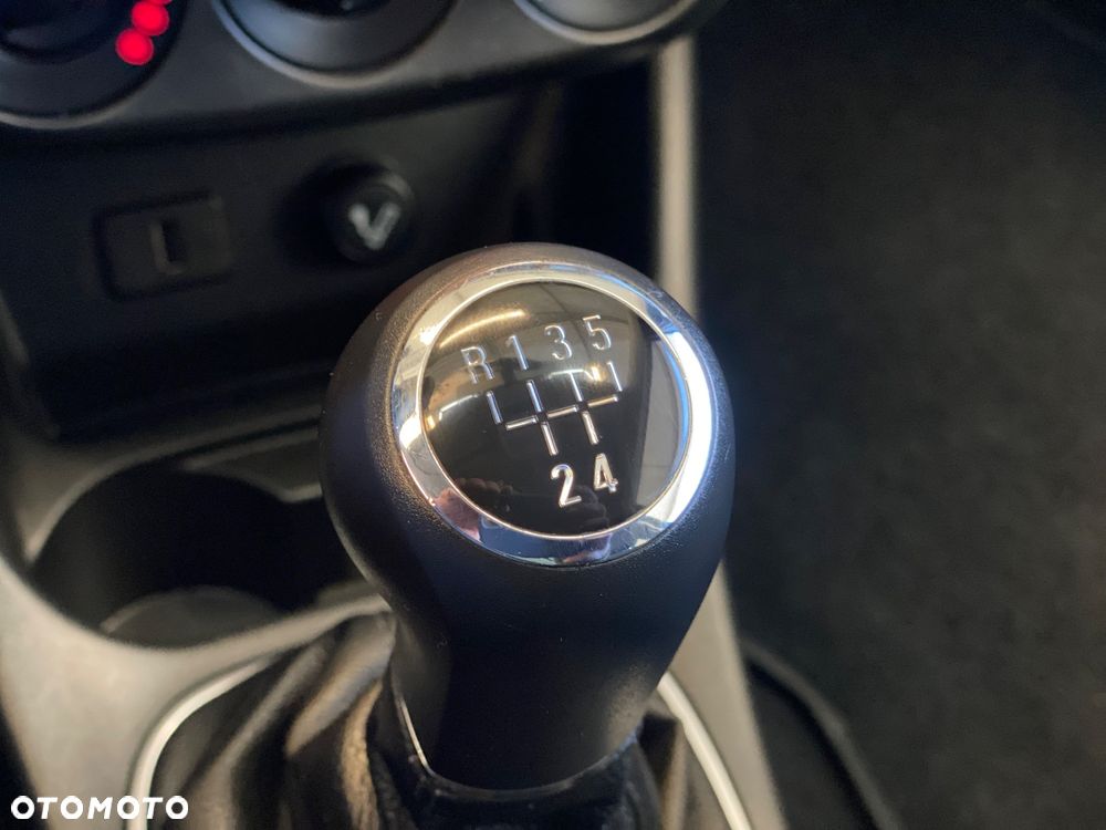 Opel Corsa 1.2 Cosmo - 24