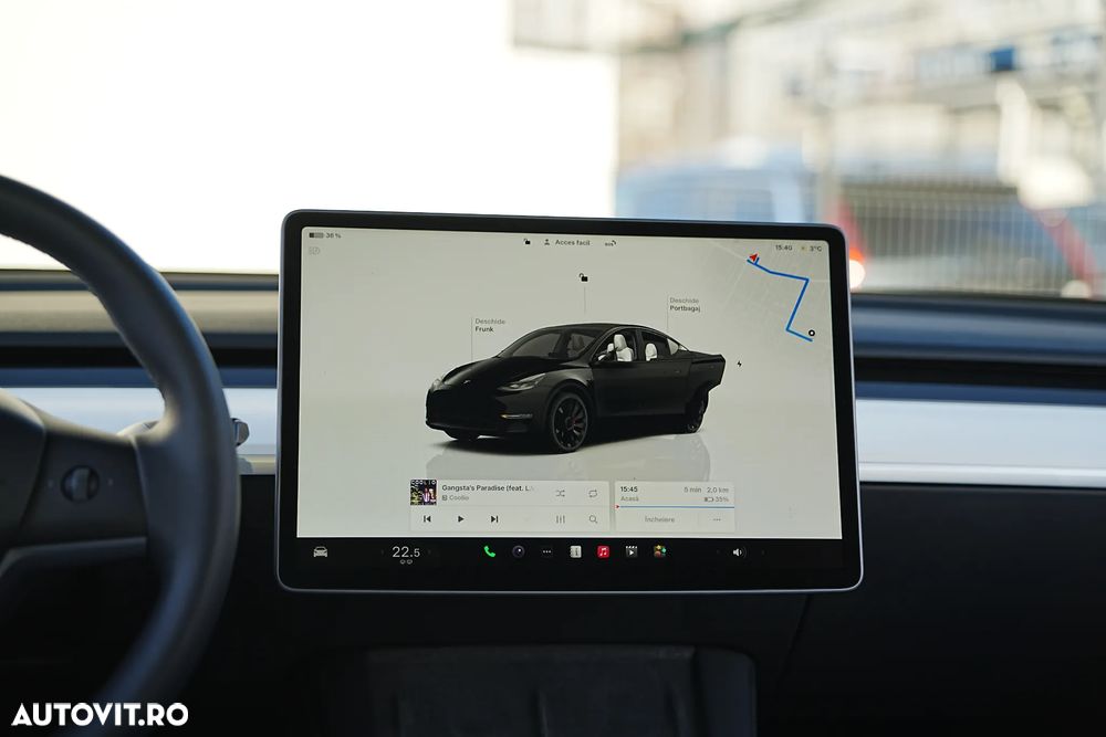 Tesla Model Y - 14