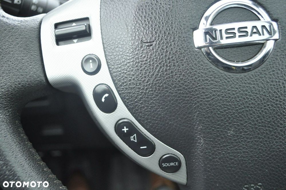 Nissan Qashqai 2.0 dCi 4 x 4 DPF tekna - 18