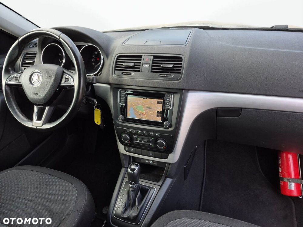 Skoda Yeti Outdoor 1.2 TSI 4x2 Elegance DSG - 11