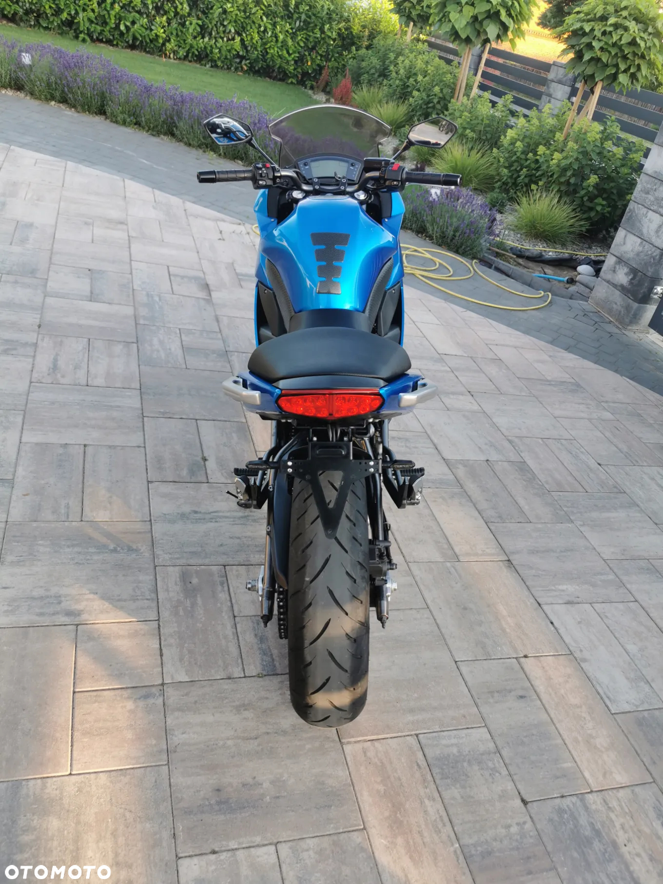 Kawasaki ER - 29