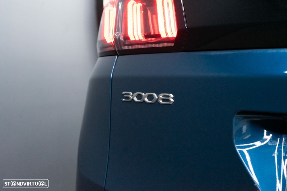 Peugeot 3008 1.6 Hybrid Allure Pack e-EAT8 - 19