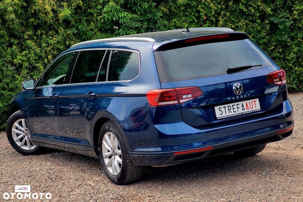 Volkswagen Passat - 2