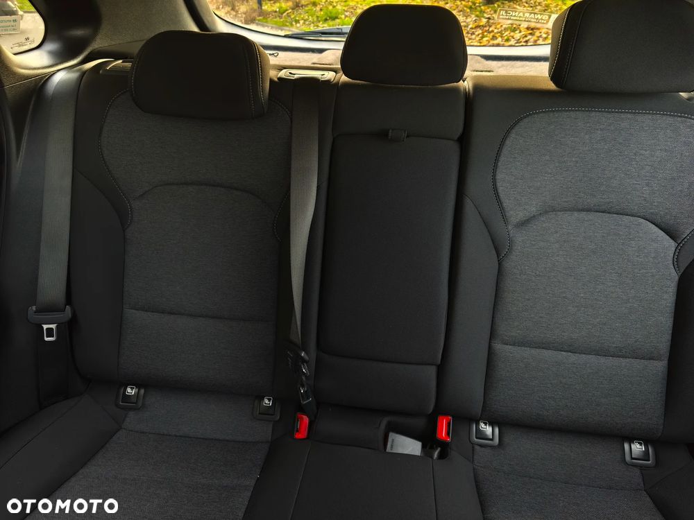 Hyundai i30 1.5 T-GDI 48V Smart - 25