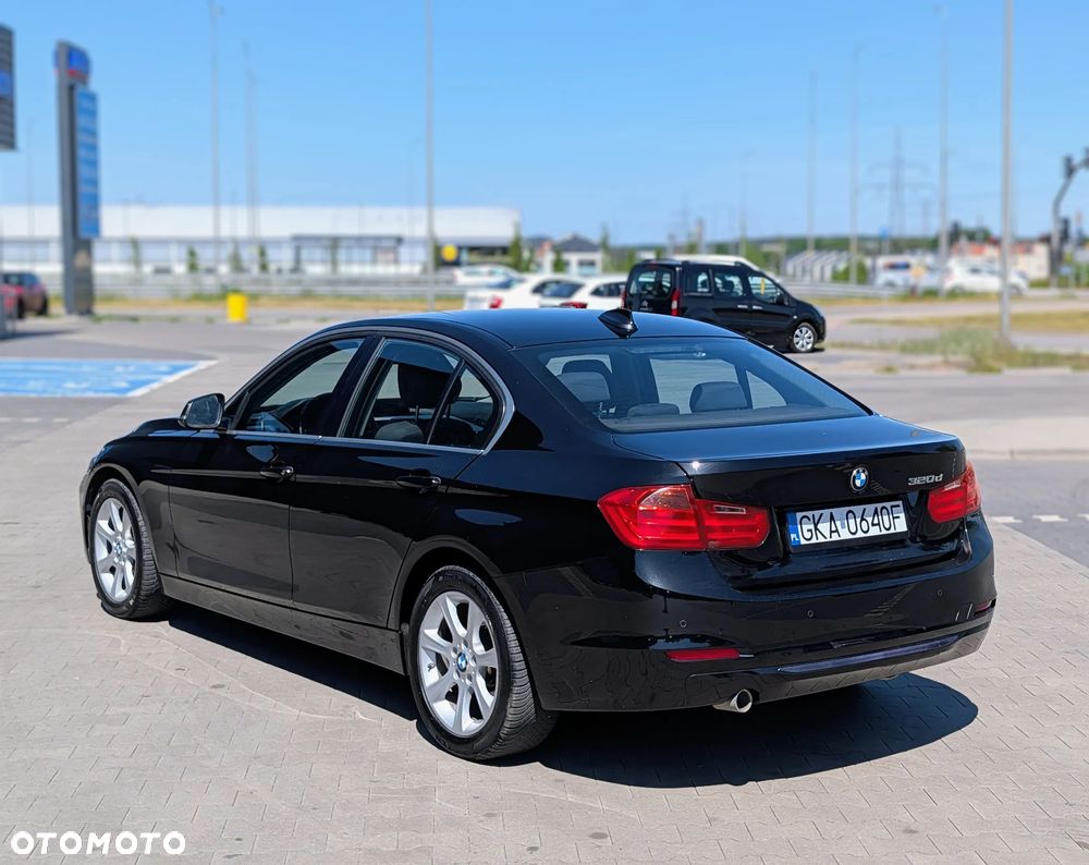 BMW Seria 3 320d Efficient Dynamics EU6 - 11