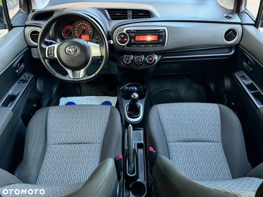 Toyota Yaris - 23