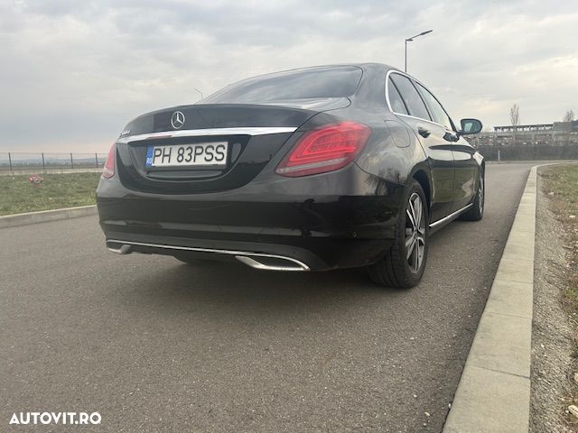 Mercedes-Benz CLA 180 - 4