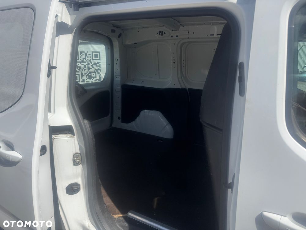 Opel COMBO - 10
