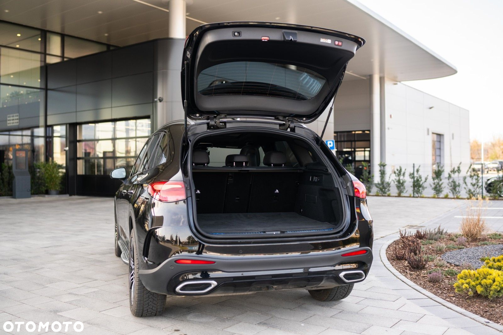 Mercedes-Benz GLC - 24