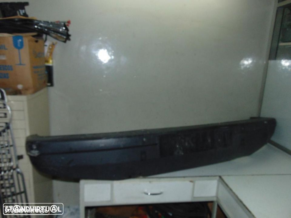 Mercedes furgao 208 d  ou séries 200 300 400 e 600 pára-choques 2 - 1