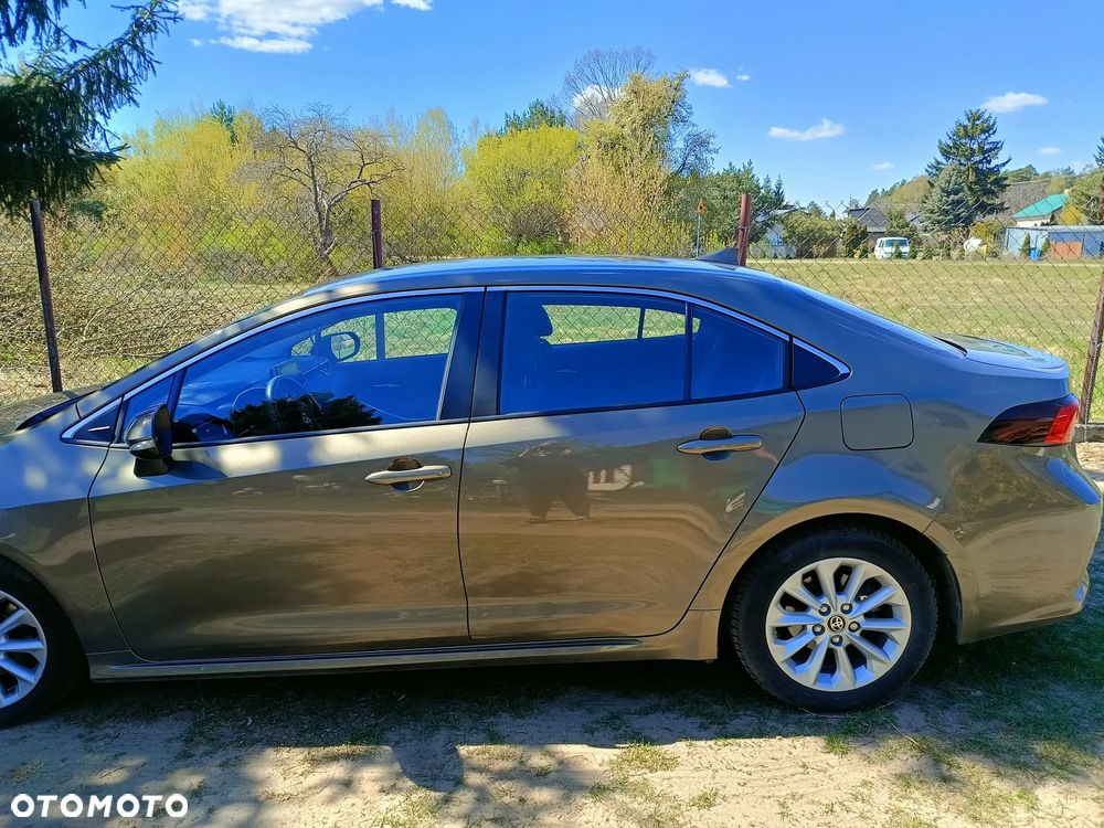 Toyota Corolla - 4