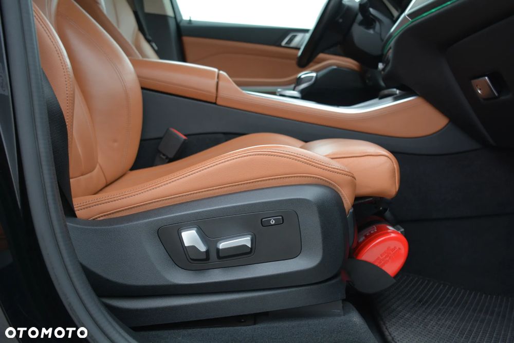 BMW X5 xDrive40i - 30