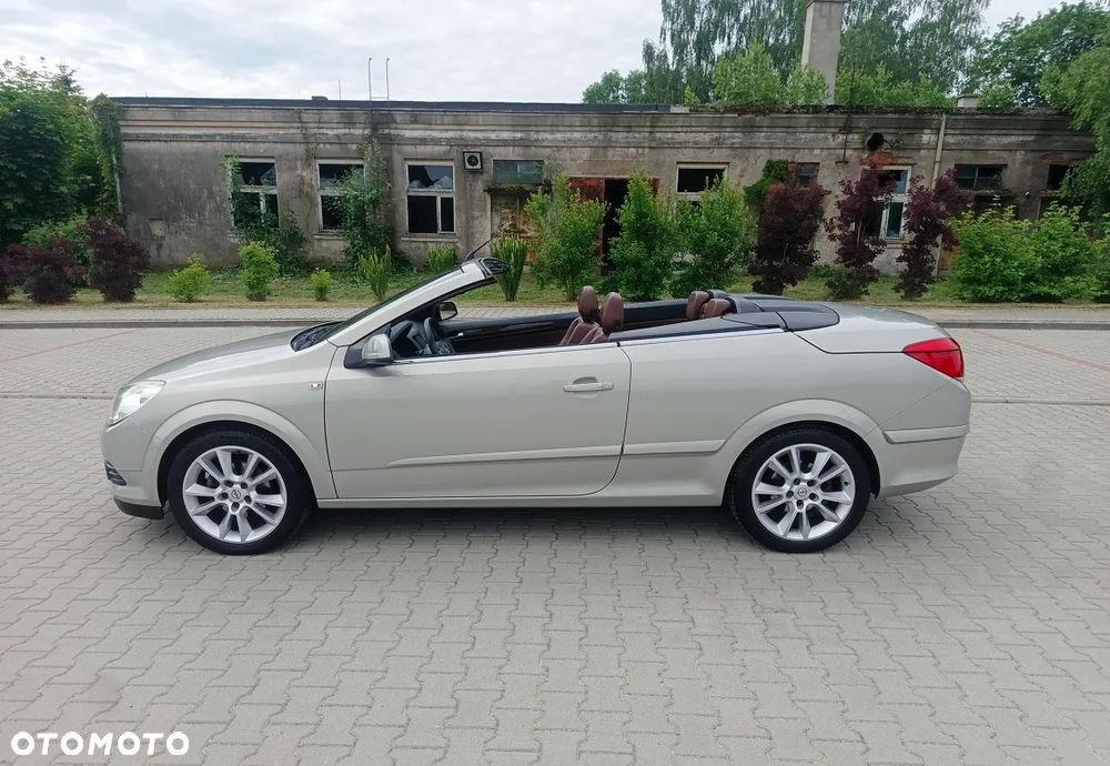 Opel Astra 1.6 Cosmo - 11