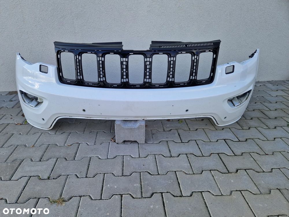 Zderzak Jeep Grand Cherokee Wk2 lift 2017 -