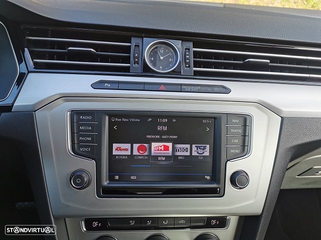 VW Passat Variant 2.0 TDi DSG (BlueMotion ) Comfortline - 10