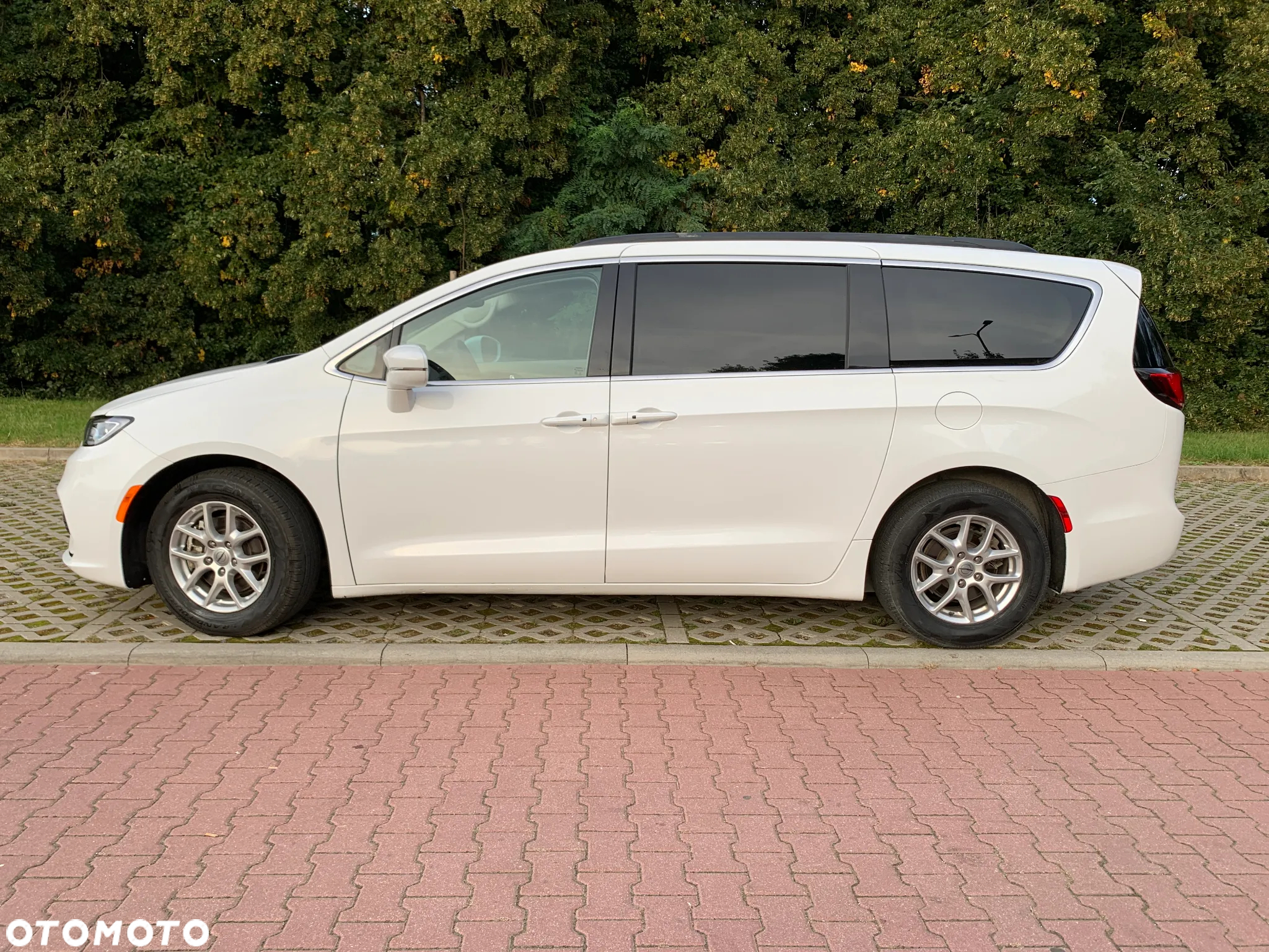 Chrysler Pacifica - 3